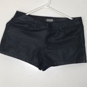 Forever 21 Faux Leather Shorts Size 27